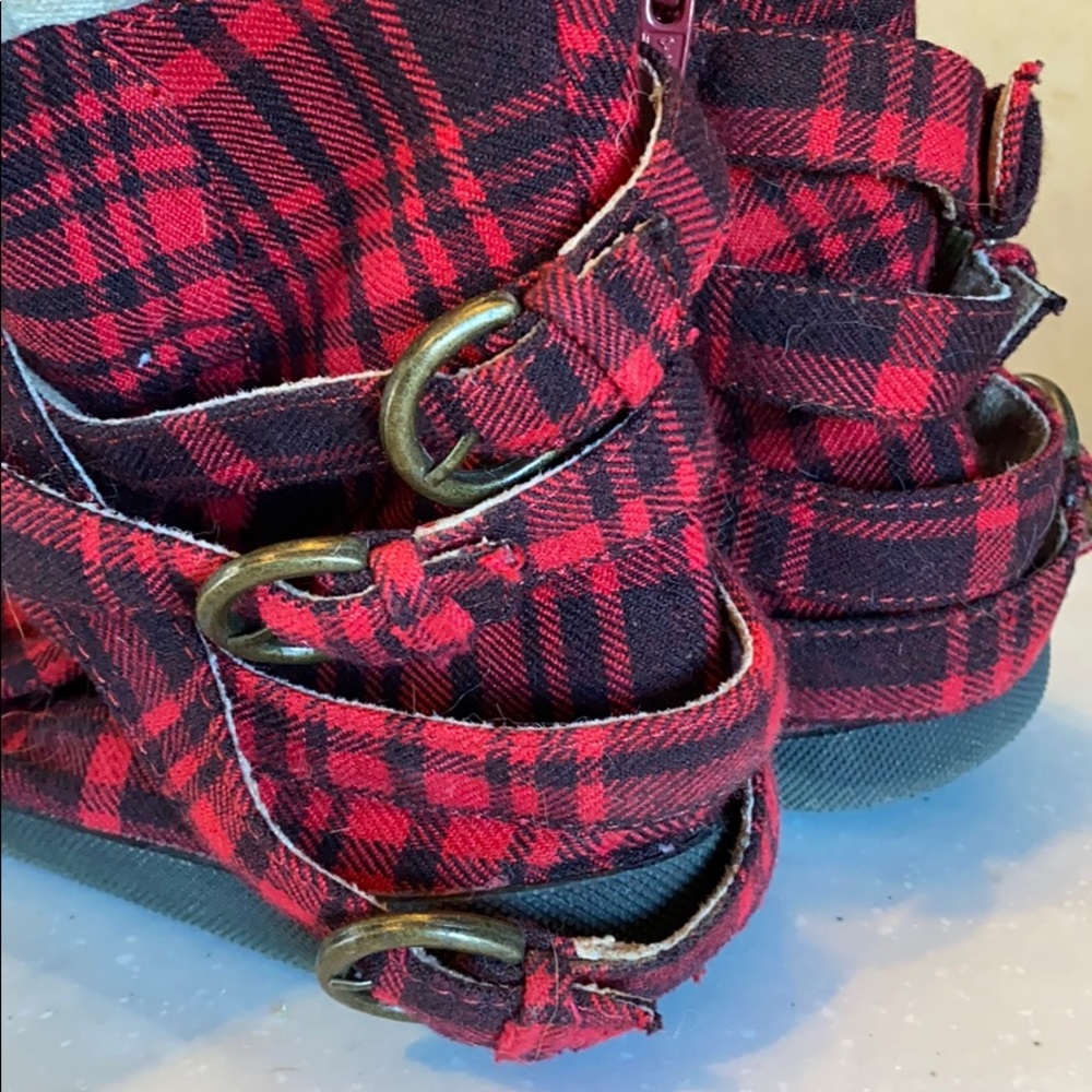 Booties - Picture 3 of 3